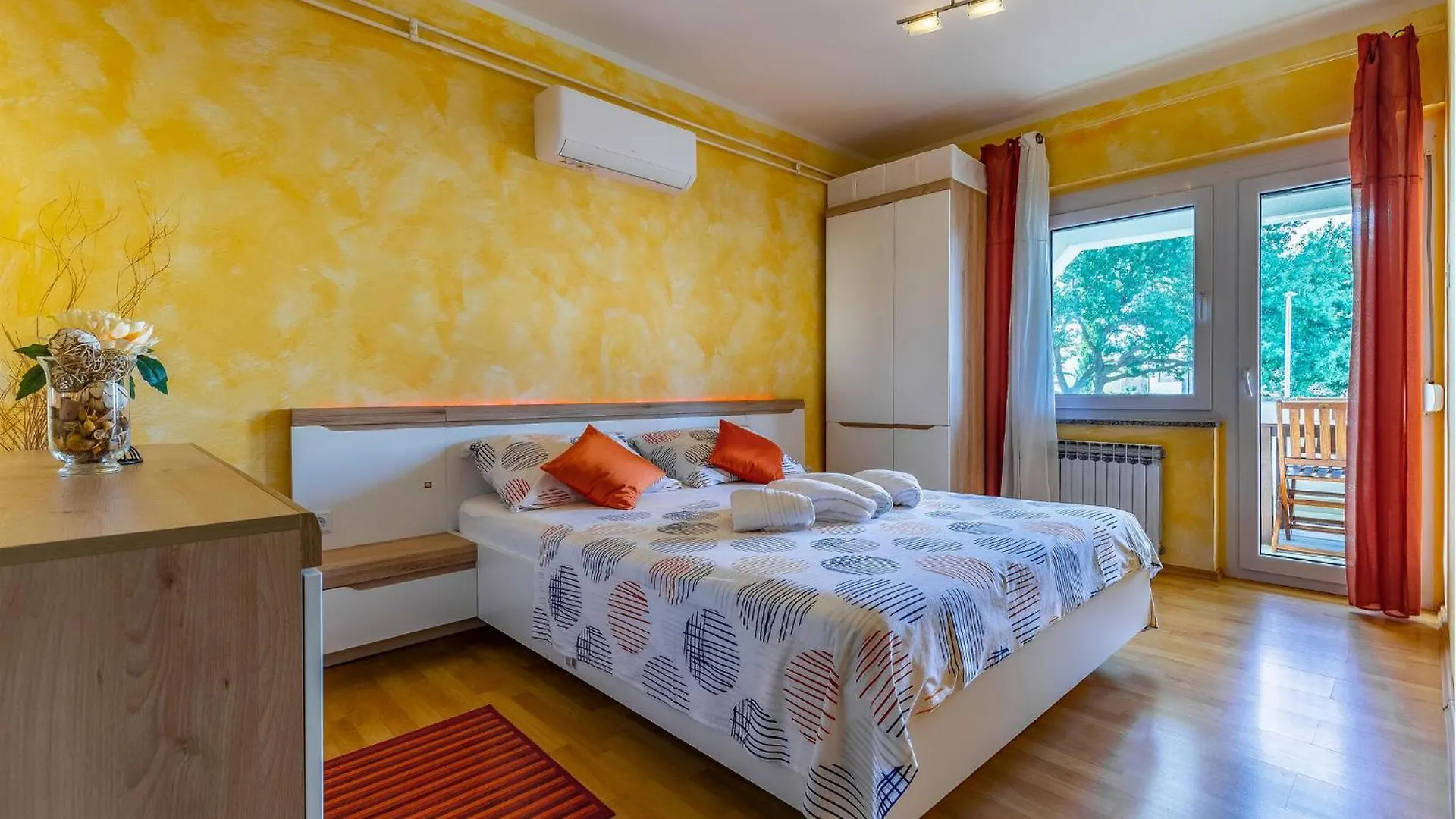 5 Bedroom Lovely Apartment In Medulin