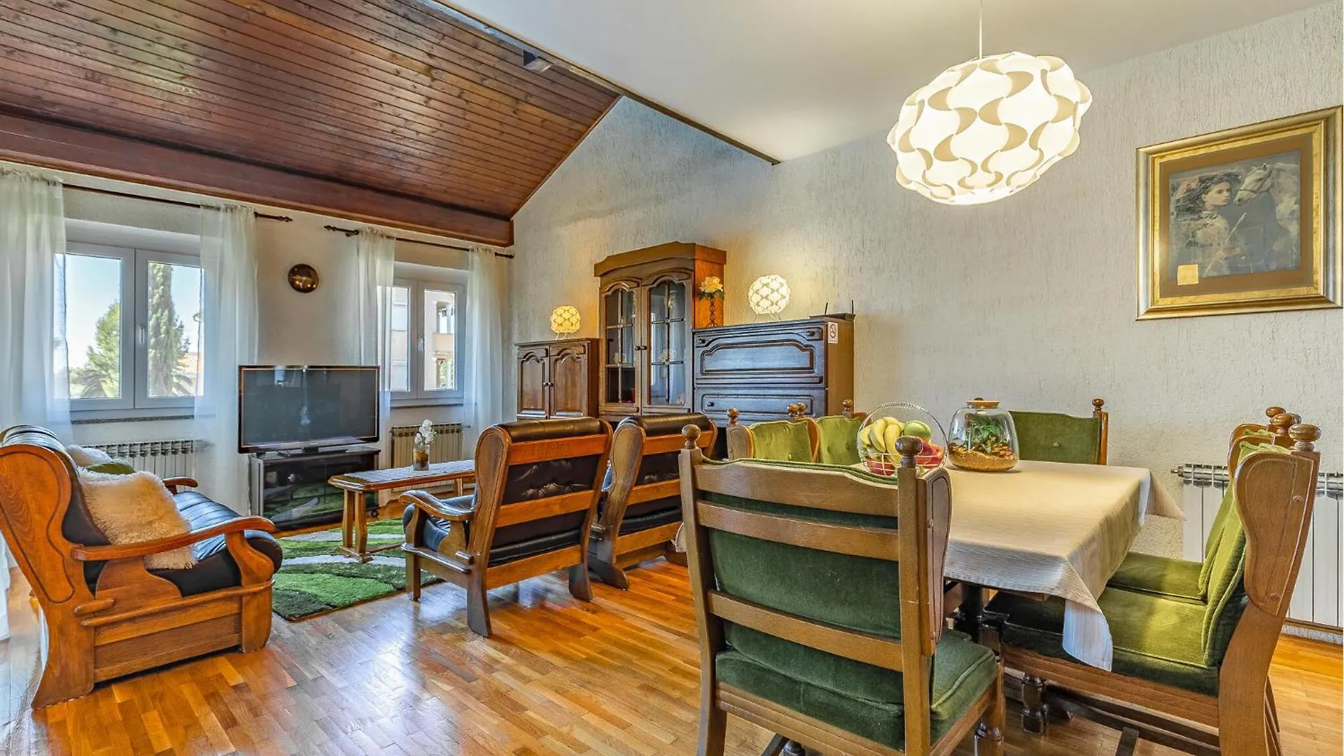 5 Bedroom Lovely Apartment In Medulin